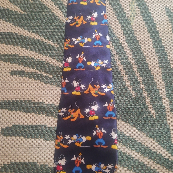 Mickey Unlimited Men's Tie 100% Silk Hand Made Disney Mickey Mouse BLUE - Picture 5 of 6